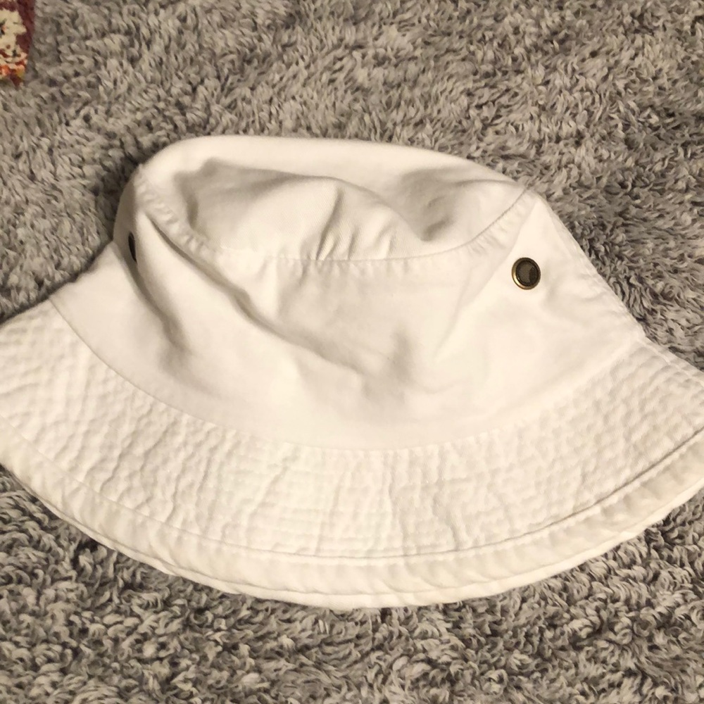 White unisex bucket hat